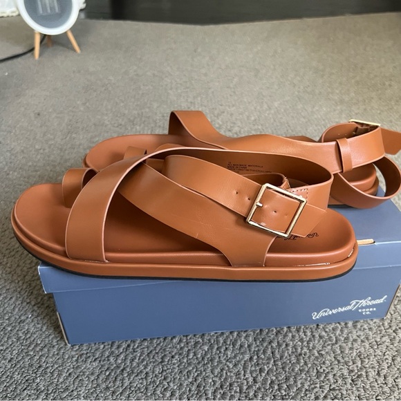 Universal Thread Mathilda Sandals - Picture 4 of 7